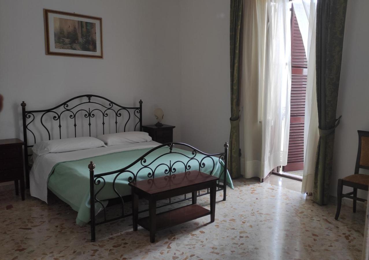 Bed and Breakfast Casa Resci - Dimora Del 1884 Триказе Экстерьер фото